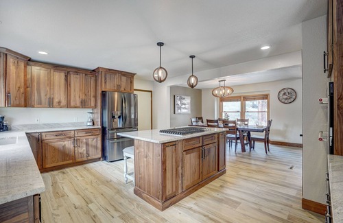Bailey House | Modern + Spacious Mountain Cabin with XL Hot Tub located in the Rocky Mountains