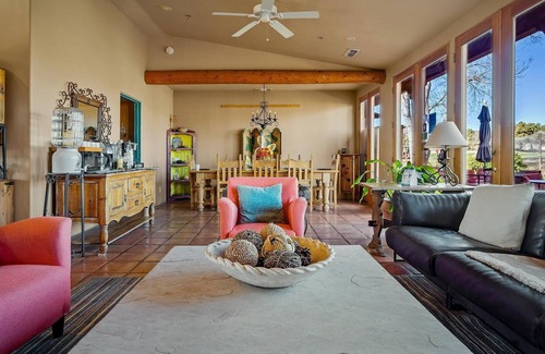 Oak Creek Apartment | Modern Spanish style Inn with upgraded amenities and beautiful views of Sedona