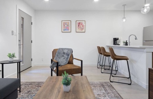 South Lamar Apartment | Modern Spotless Austin Unit 5 Min Drive Downtown