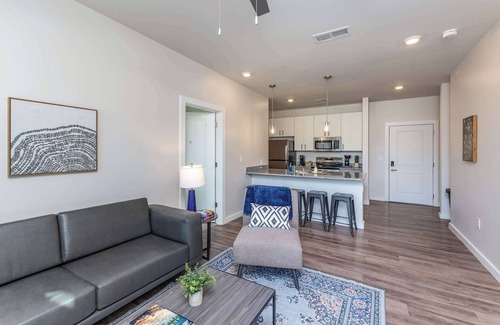 Cincinnati Apartment | Modern Stay Close to Dining & Entertainment