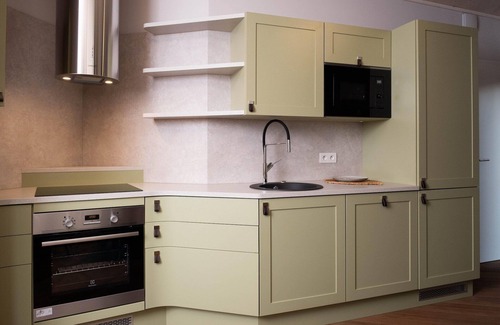 Maubray House | Modern Stay with Culture