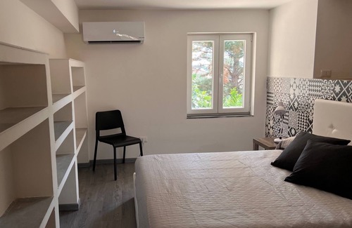 Motta Sant'Anastasia Apartment | Modern Studio Apartment - Historic town of Motta Sant'Anastasia
