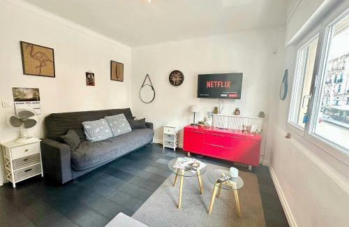 Carnot Apartment | Modern Studio Cannes Center Near Palais Festival