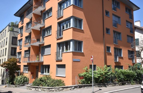 District 6 Apartment | Modern studio city center (Crown 33)