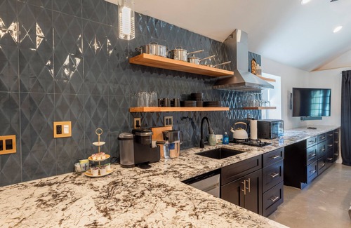 Washington Virginia Vale Apartment | Modern Studio Escape in a Peaceful Denver Neighborhood