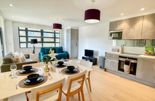 St. Johns Wood Apartment | Modern Studio Flats and 3-Bed Apartment with Balcony near Marylebone, St Johns Wood, Regents Park