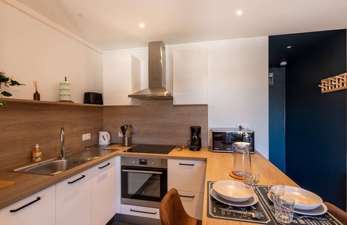 Eaux-Bonnes Apartment | Modern studio for 2 with equipped kitchen and TV in Gourette