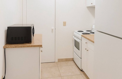 Midtown House | Modern Studio in the Heart of Wynwood