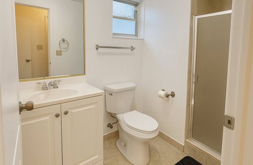 Midtown House | Modern Studio in the Heart of Wynwood