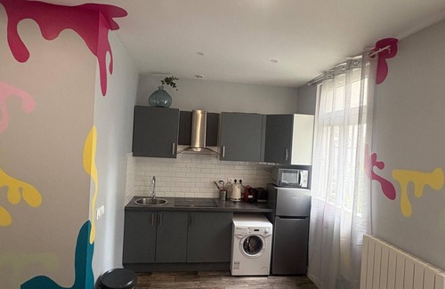 Batignolles Apartment | Modern Studio in Trendy Batignolles