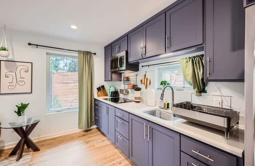 Holly House | Modern Studio in Walkable Holly District-ACL-UT-F1