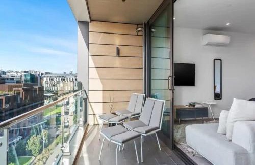 Auckland Central Business District Apartment | Modern Studio in Wynyard Quarter by Zodiak Stays