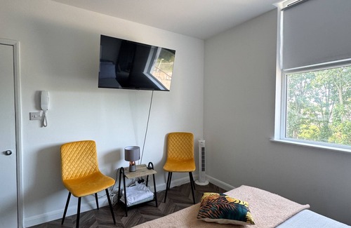 Hackney Downs Apartment | Modern studio near Arsenal Stadium