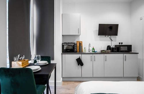 Wembley Central Apartment | Modern Studio Rooms in Wembley 1