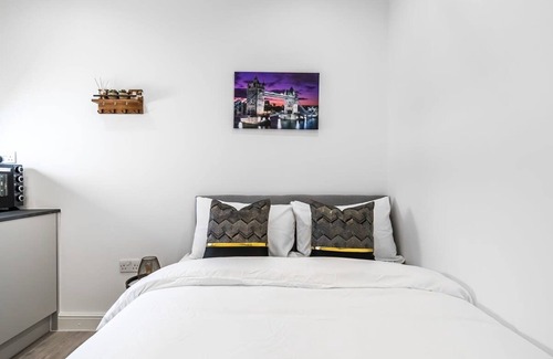 Wembley Central Apartment | Modern Studio Rooms in Wembley 5 DUP