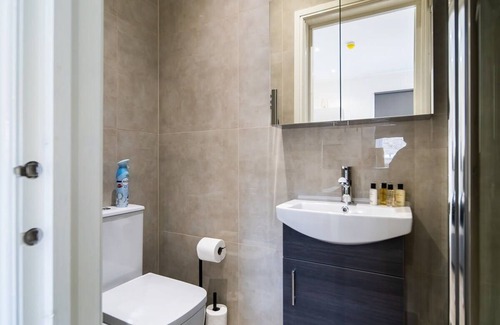 Wembley Central Apartment | Modern Studio Rooms in Wembley 4 DUP