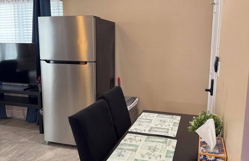 Riverside Apartment | Modern Studio w/King Bed, Workspace, Kitchenette