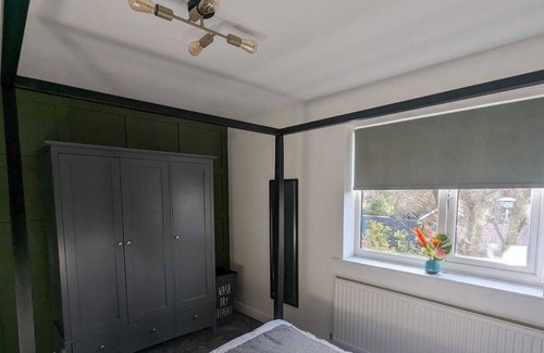 Hull House | Modern, stylish 3 bed house, FREE parking, child friendly - 5 mins from the city