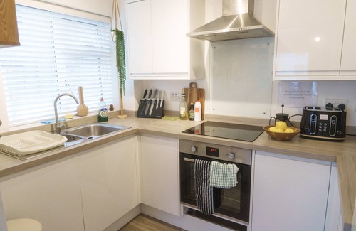 Horfield Apartment | Modern & Stylish 1 bed Flat in Bristol