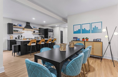 Detroit House | Modern & Stylish 4BR Home - Near Detroit Downtown - Sleeps 10 - Pet-Friendly