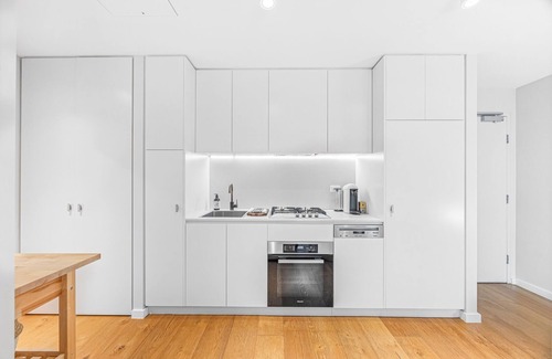 Bondi Apartment | Modern & Stylish Garden Apartment In Bondi. Close To The Beach!