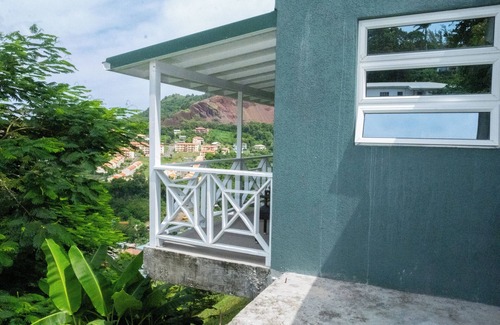 St. George's Apartment | Modern Suite. Perfect Location. Amazing Sea Views