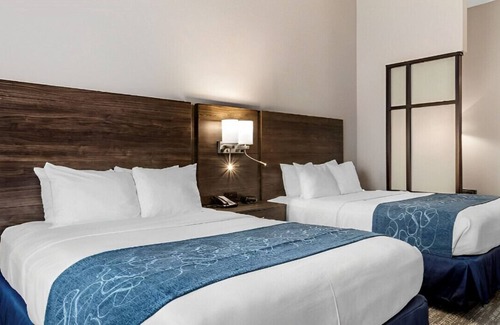 McDonough House | Modern Suite Will Make Your Stay Exceptional