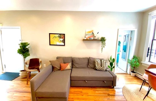 Hoboken Apartment | Modern & Sunny FamFriendly 2BR Home, 1 stop to NYC