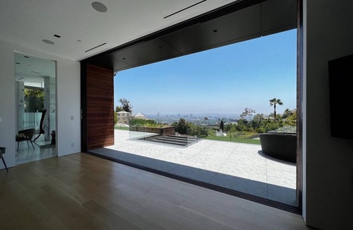 West Hollywood Villa | Modern Sunset Strip 3 Bedroom View Home with Pool & Spa