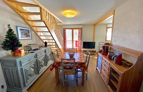 Sers Apartment | Modern T2 Apartment, Sleeps 4, Comfort, Garage, WiFi, Near Ski Bus