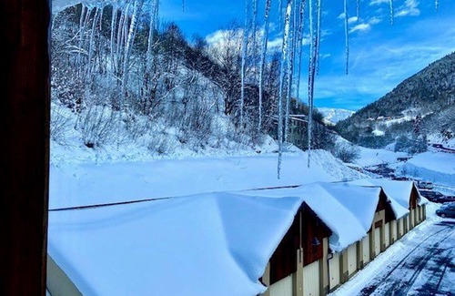 Sers Apartment | Modern T2 Apartment, Sleeps 4, Comfort, Garage, WiFi, Near Ski Bus