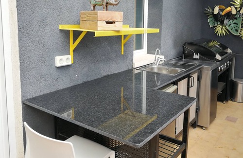 Campoamor Apartment | Modern Terrace Living Alicante