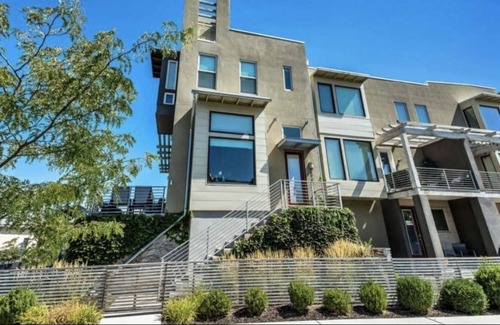 Daybreak House | Modern Townhome in Daybreak - Walk to Main St - Restaurants