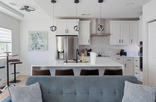 Oak Cliff House | Modern Townhome | Rooftop + Backyard & Garage #2