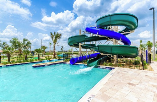 Kissimmee Cottage | Modern Townhome W/private Pool & Free Water Park!
