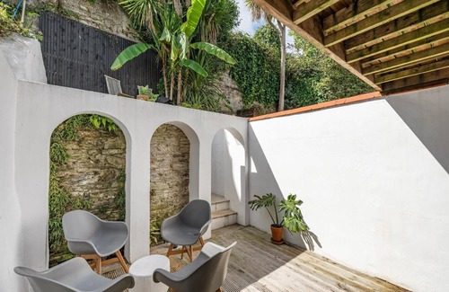 Mylor Churchtown House | Modern Townhouse in Central Falmouth, Nr Seafront!