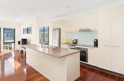 Cowes House | Modern townhouse, walking distance to shops and beach, with a pool!