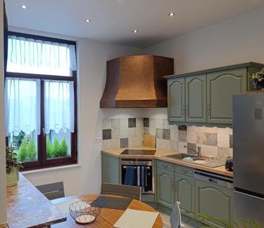 Laken Apartment | Modern Triplex 140m2 - 4 bedrooms, 1 living room & 2 bathrooms - 8 people in Brussels city