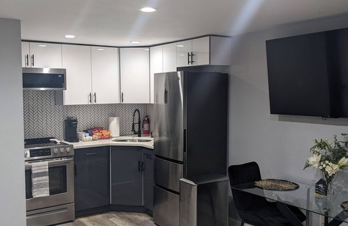 Canarsie Apartment | Modern Unit in Paerdegat/Canarsie section of Brooklyn