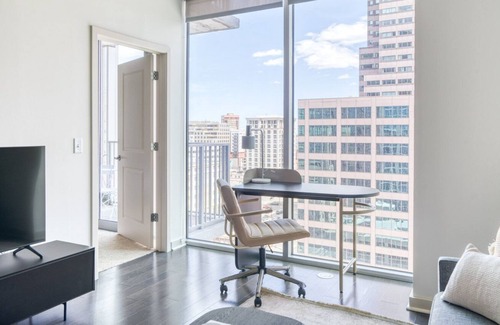 Uptown Apartment | Modern Upper Downtown 1BR w/ Gym & Pool near 16th St Mall, by Blueground