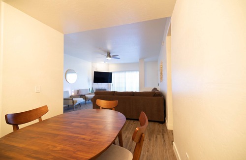 Scottsdale Vista North Condo | MODERN UPSCALE COMFY GATEWAY