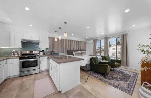 North Park House | Modern Urban Escape Rooftop & Walkable Fun