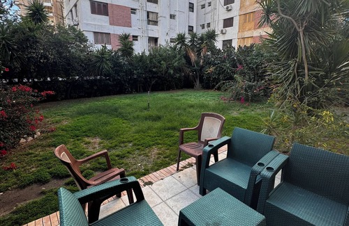 Al-Muntazah Villa | Modern Villa: Garden Netflix Beach Access