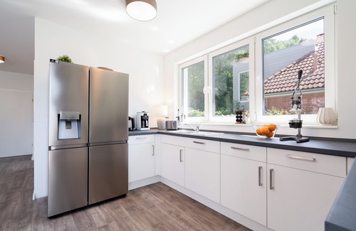 Alttechau Apartment | Modern vacation apartment with heated pool, balcony and terrace near the Baltic Sea