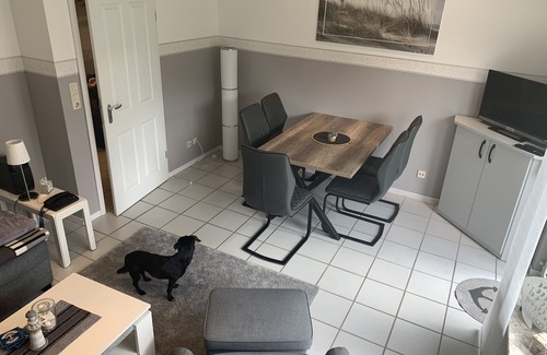 Borkum House | Modern vacation home with 2 bedrooms, smart TV and beach chair