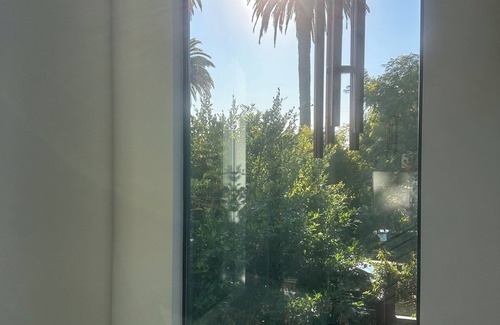 Venice House | Modern Venice Sanctuary- heal in the treasured home in this inspiring location.