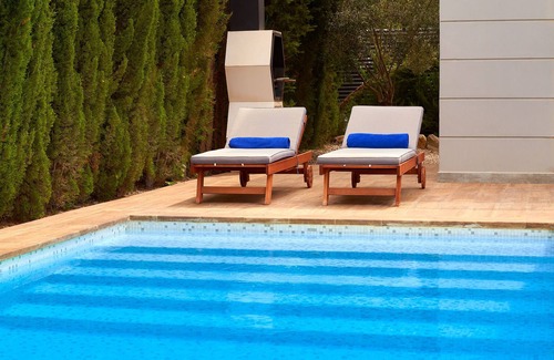 Santa Eulalia del Rio Villa | MODERN VILLA HEATED POOL & CLOSE TO PACHA, NOBU ,TALAMANCA BEACH , IBIZA TOWN,