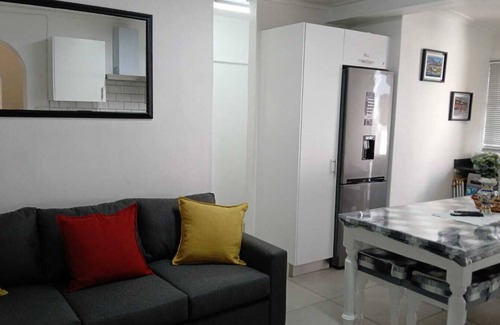 Observatory House | Modern Victorian 4 bedroom home in trendy Observatory, Cape Town.