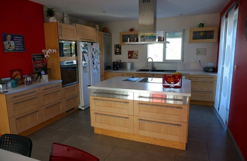 Beziers Villa | Modern villa for 10 people with all comforts and swimming pool close to the sea