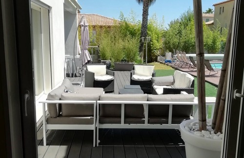 Beziers Villa | Modern villa for 10 people with all comforts and swimming pool close to the sea